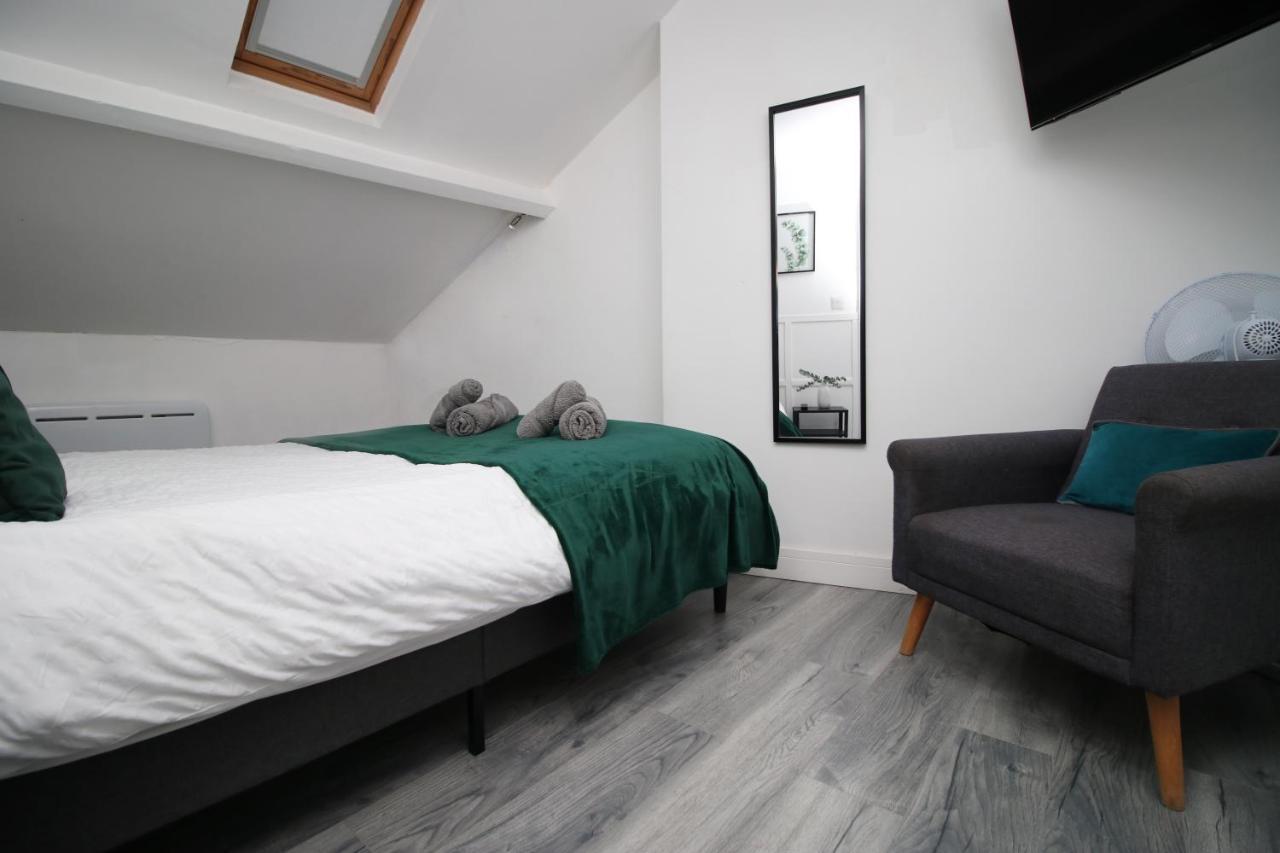 Executive Style 2 Bed Flat In Bridgend F2 Apartment Exterior foto
